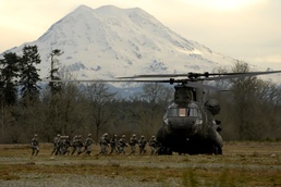 JBLM units work together on air assault mission