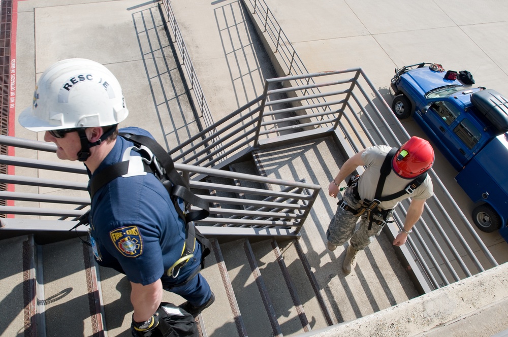 Civil Support Teams work together with Dallas first responders to support Super Bowl XLV