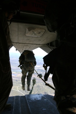 'Warhorses' give parachutists a lift