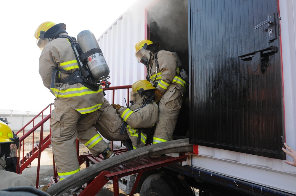 Afghan fire fighters learn new fighting techniques