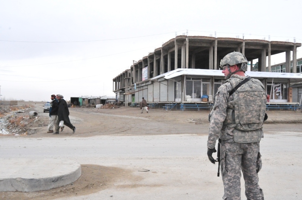 Task Force Gridley Soldier Pulls Security
