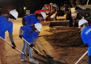 Wasp Sailors Aid in “Extreme Makeover” Project