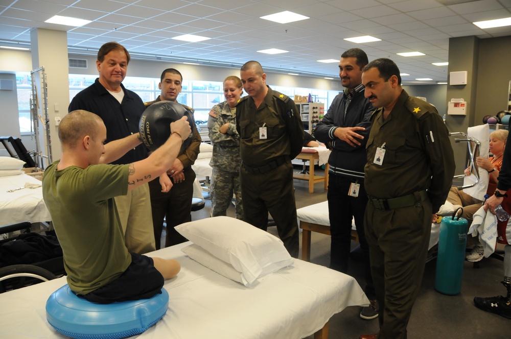 Iraqi physical therapists train at Walter Reed