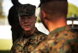 Corps' new commandant visits MCB Hawaii