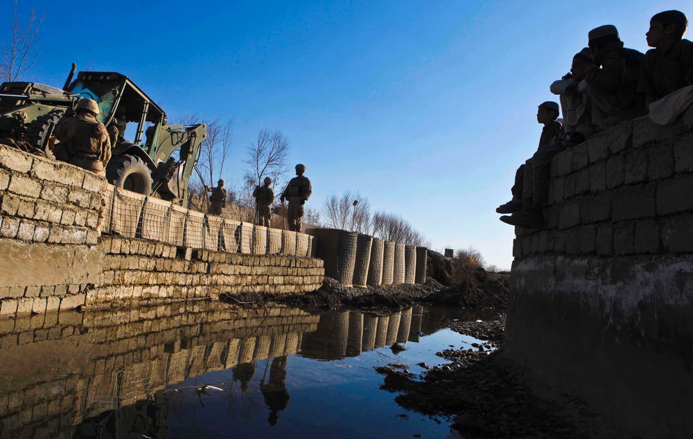 Marine engineers complete repairs to most heavily-trafficked route in Helmand province