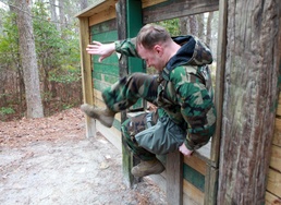 24th MEU Marines’ walk in the woods gets gaseous