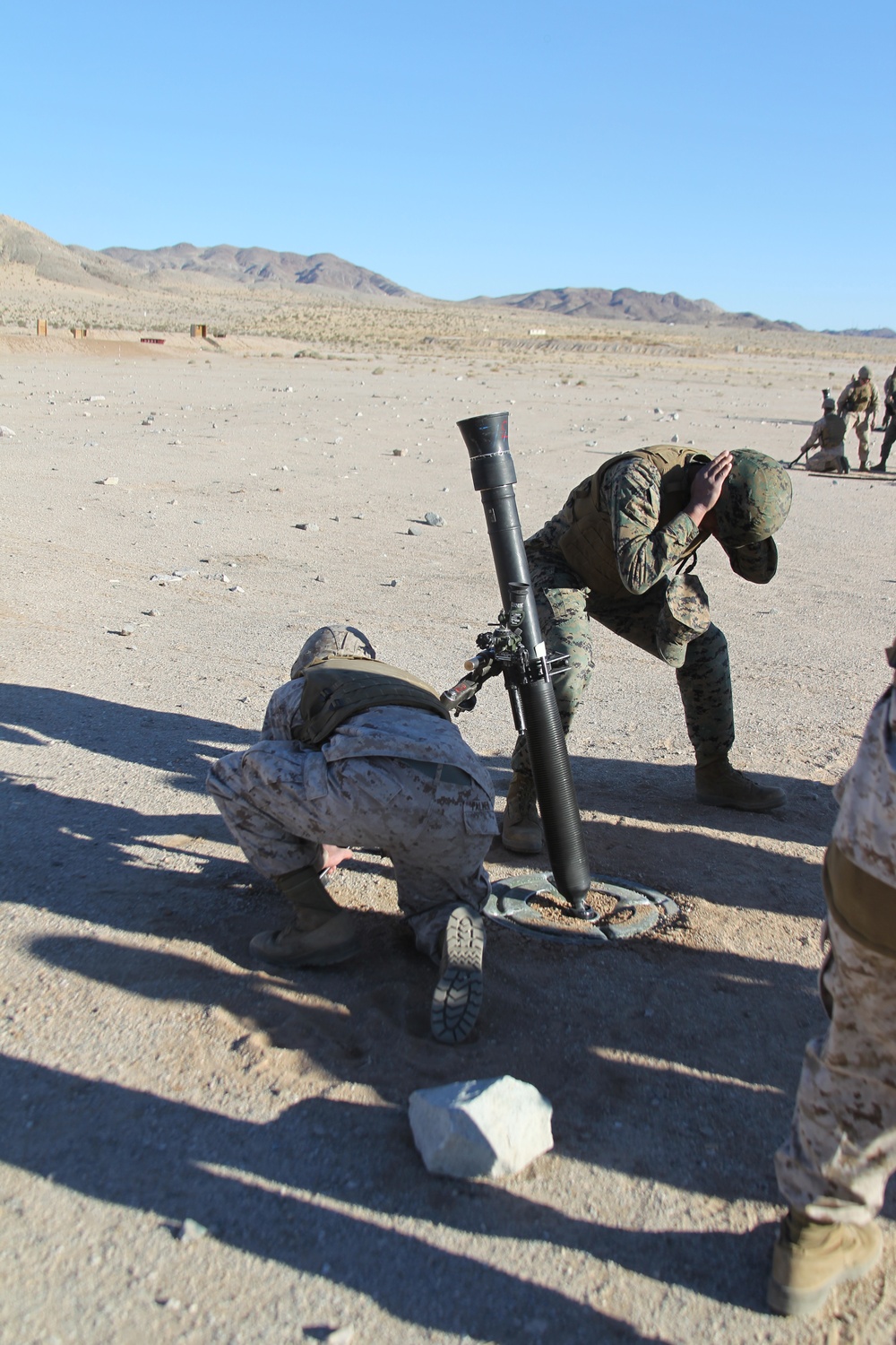 HQBN NCOs join 2/7 in mortars course