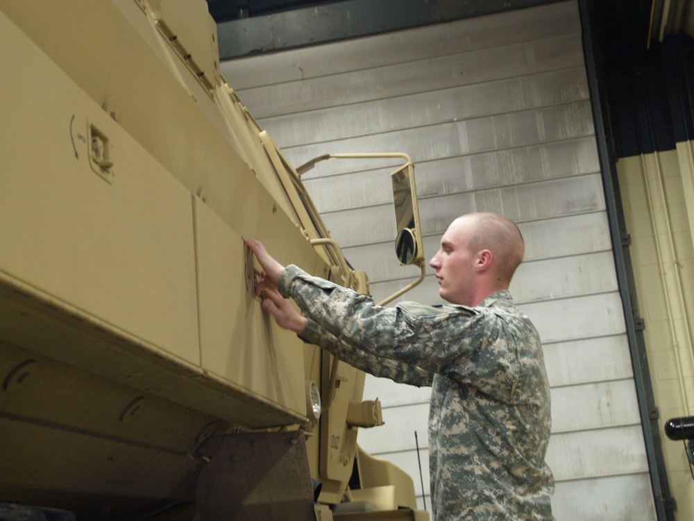 Heavy Transporters train on new equipment
