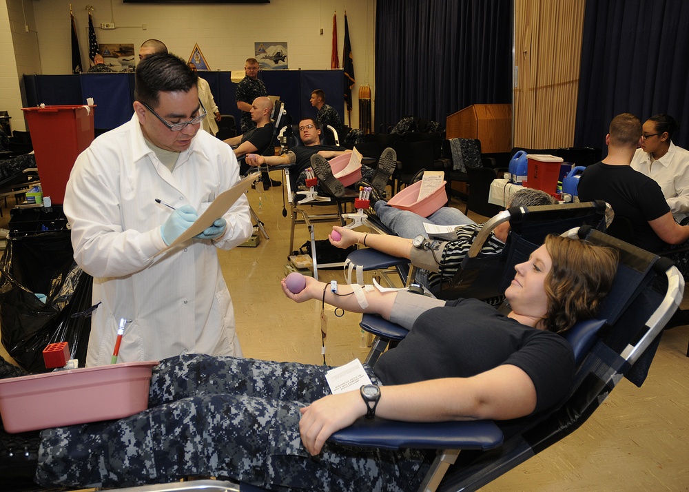 Blood drive at the Center for Naval Aviation Technical Training Unit