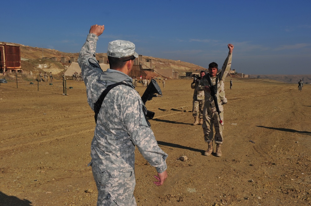 Iraqi Army Training at COS Marez