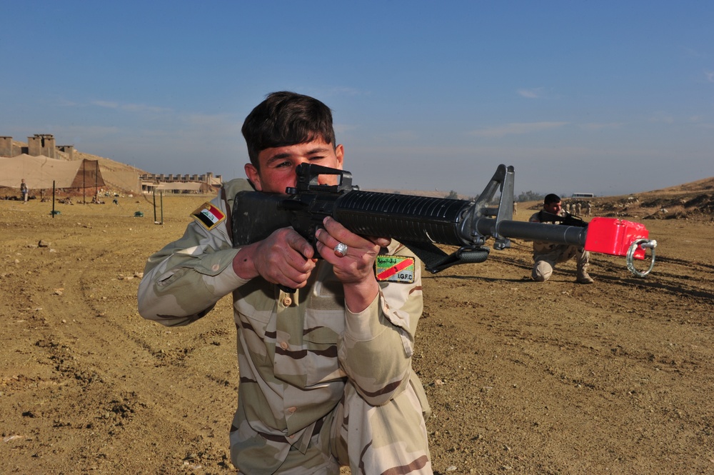 Iraqi Army Training at COS Marez