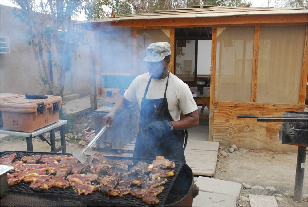 USD-C Vanguard Brigade cook raises morale at Camp Fallujah