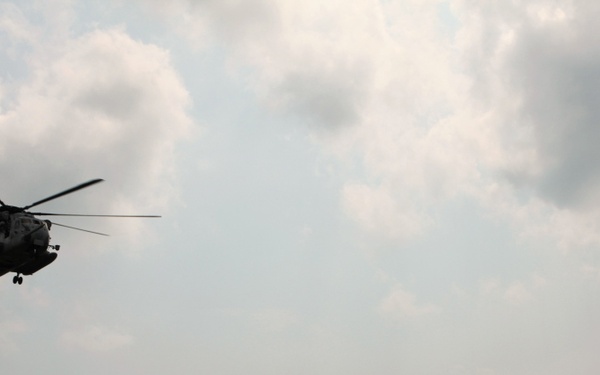 Marines conduct mock helo-raid during Cobra Gold 2011
