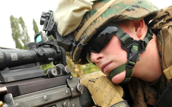 Marines conduct mock helo-raid during Cobra Gold 2011