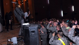 Red Jumpsuit Apparatus brings the rock to Iraq