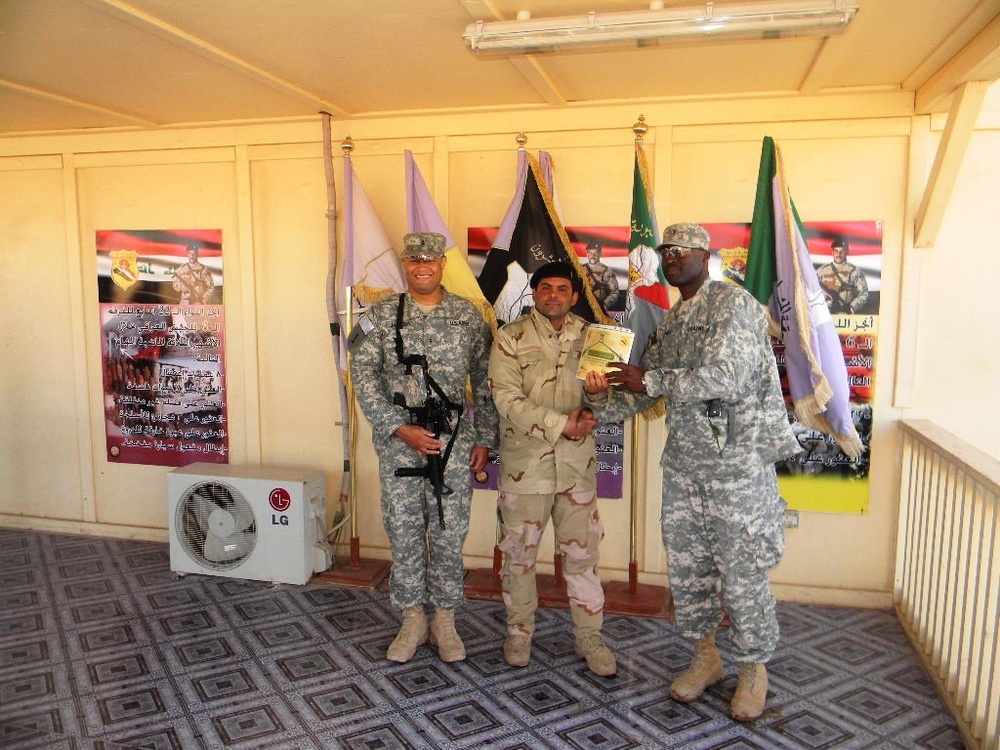 ‘Lifeline’ Battalion soldiers teach and mentor Iraqi army on supply distribution