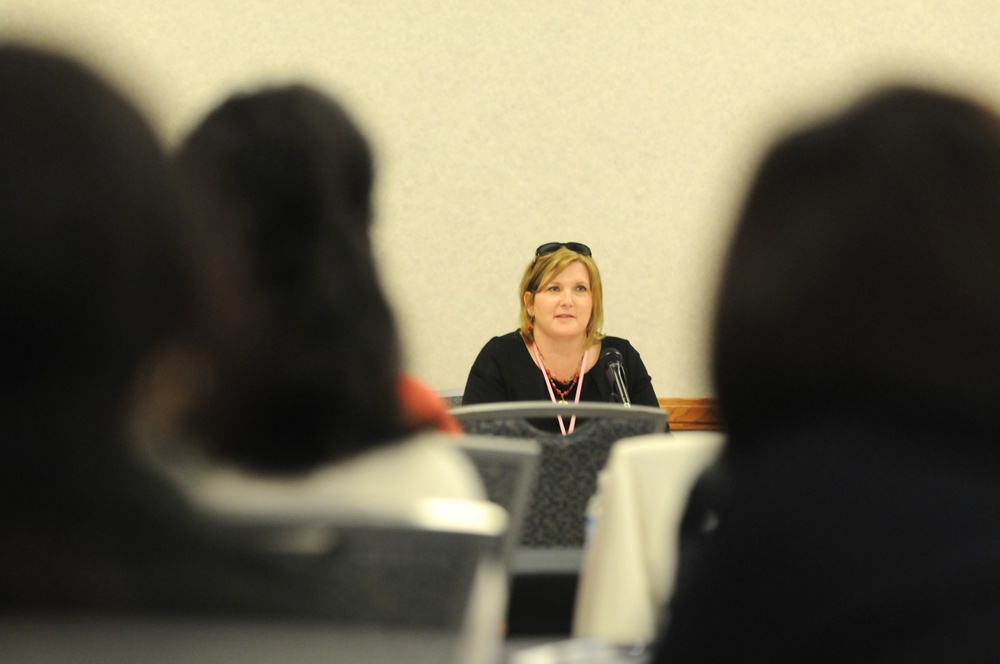 Women receive tips on maintaining resiliency during deployments