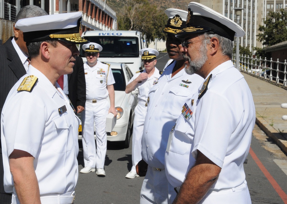 Commander, US 6th Fleet Meets South African Partners