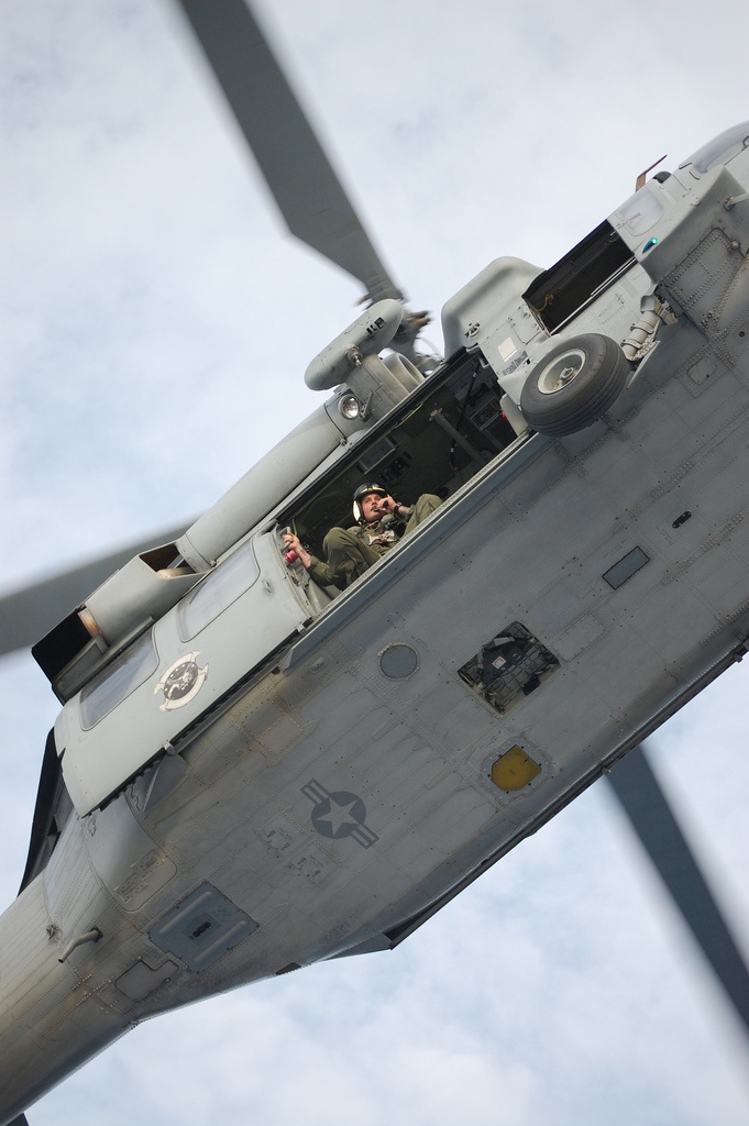 Coast Guard and Navy conduct search and rescue training