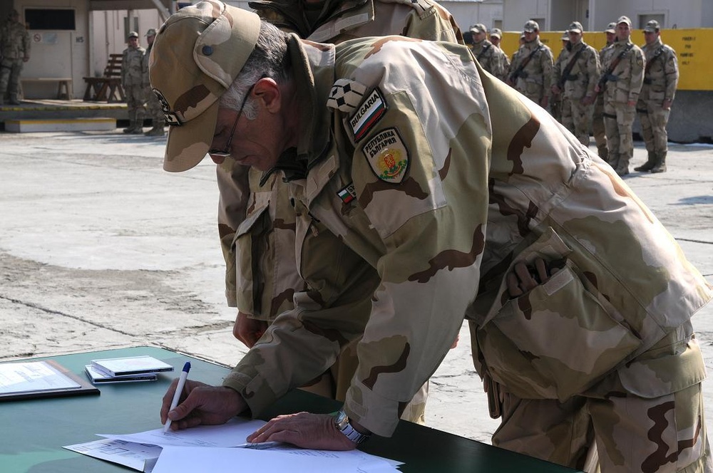 Bulgarian forces change command in Kabul