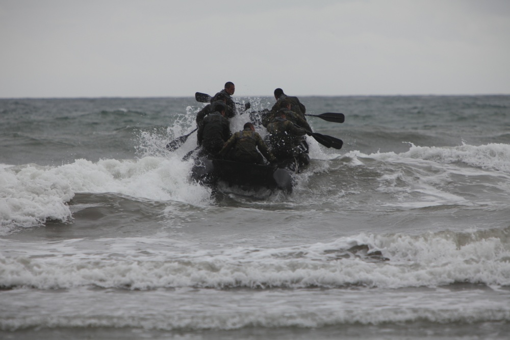 U.S., Japan conduct helocast training