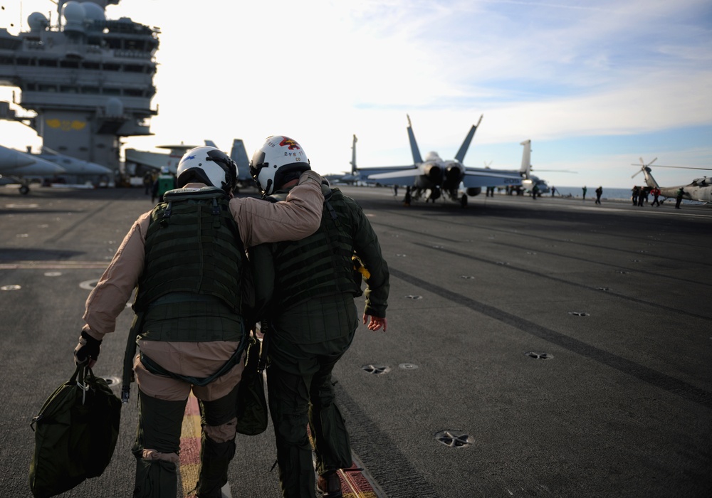 Commanders of the USS George H.W. Bush and Carrier Air Wing 8