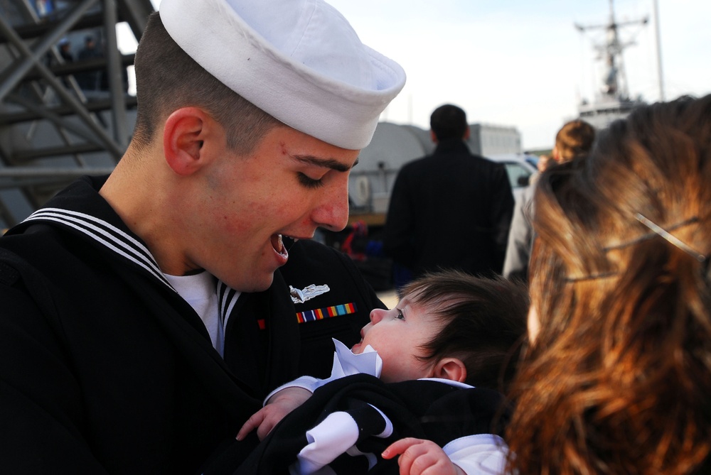 USS Laboon Arrives Home in Norfolk