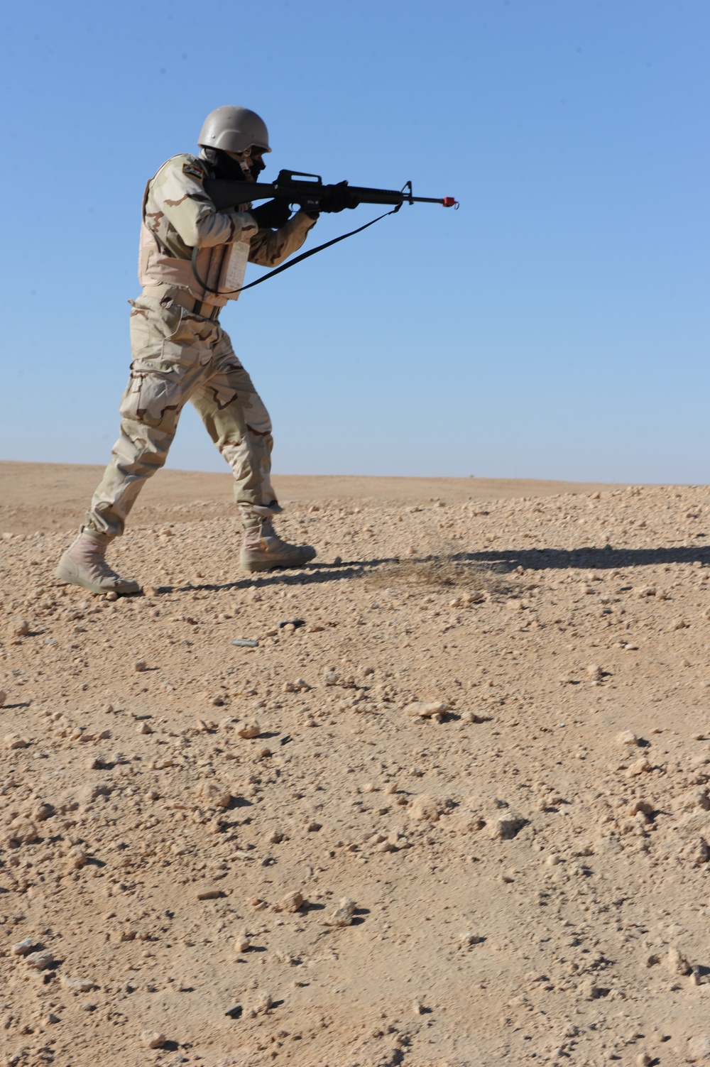 Iraqi Soldiers Train in Camp Al Asad