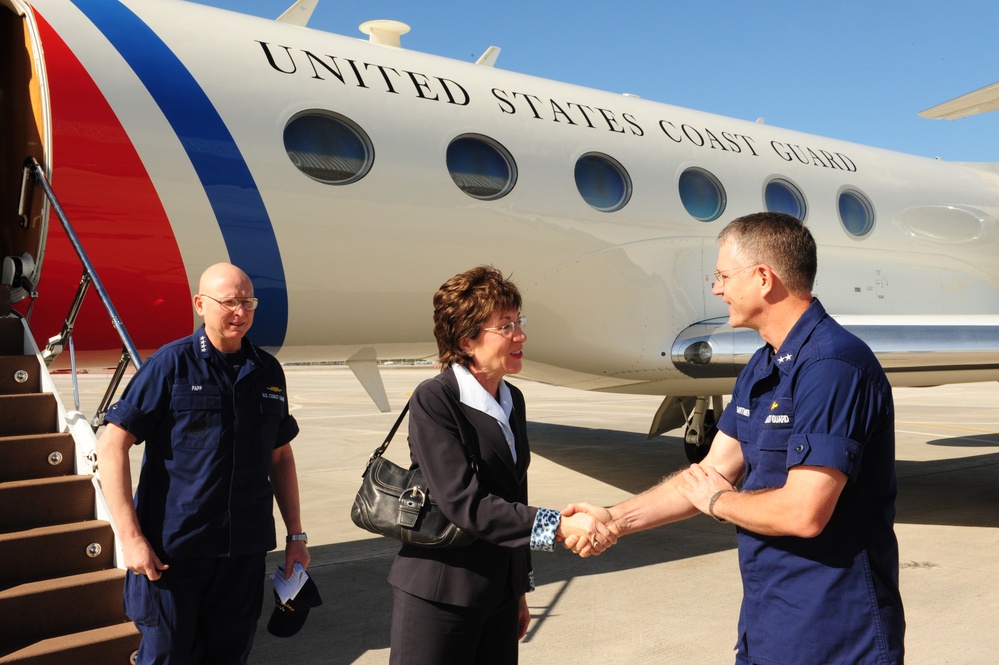 U.S. Senator, Coast Guard Commandant visit South Florida Coast Guard units