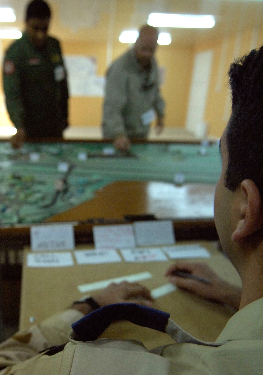 Air traffic advisors aim high for Iraq's future