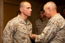 Marine earns award for combat valor in Afghanistan