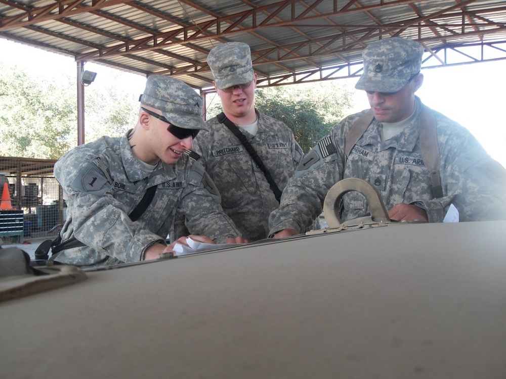 ‘First Lightning’ Battalion NCOs emphasize importance of pre-combat checks