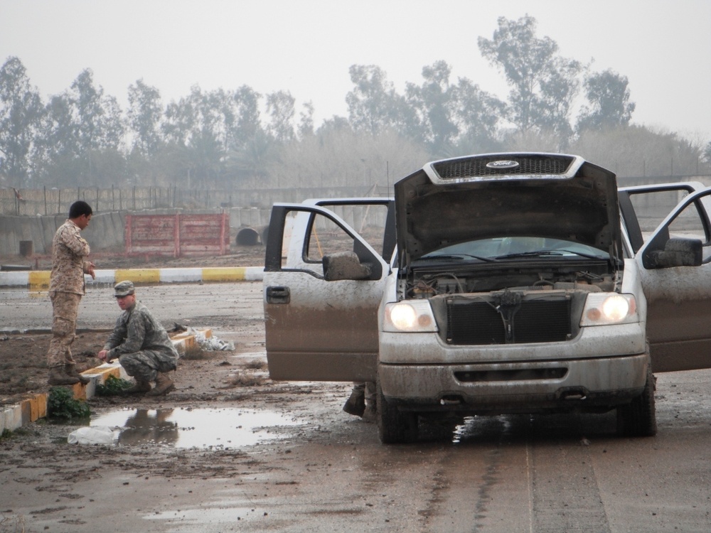 USD-C ‘Dragon’ Battalion trains with Iraqi Army partners in traffic control point operations