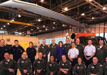 Sen. Lisa Murkowski visits Kodiak-based rescue helicopter crews