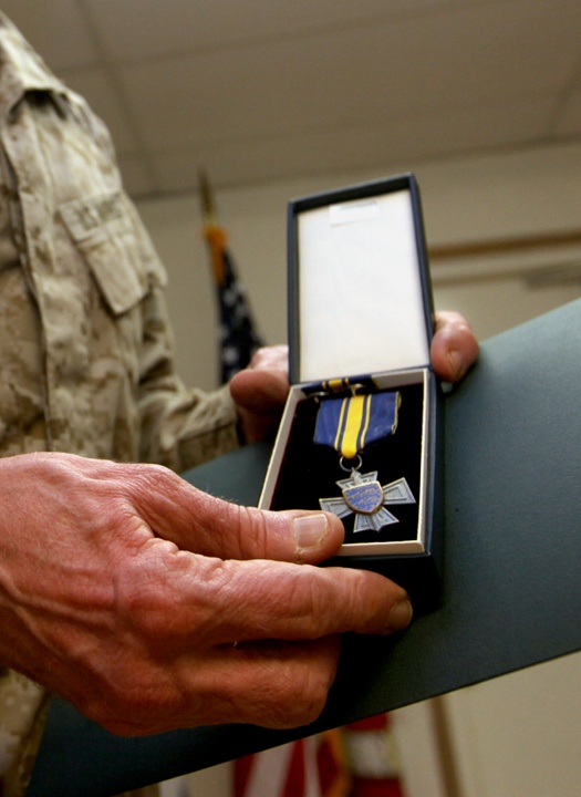 Maj. Gen. Mills awarded Estonian Defense Forces Meritorious Service Cross