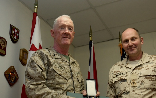 Maj. Gen. Mills awarded Estonian Defense Forces Meritorious Service Cross