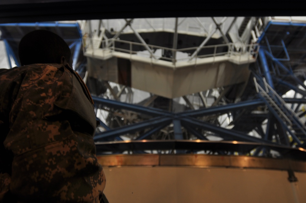 Soldiers spend ‘Duty Day with God’ at W. M. Keck Observatory