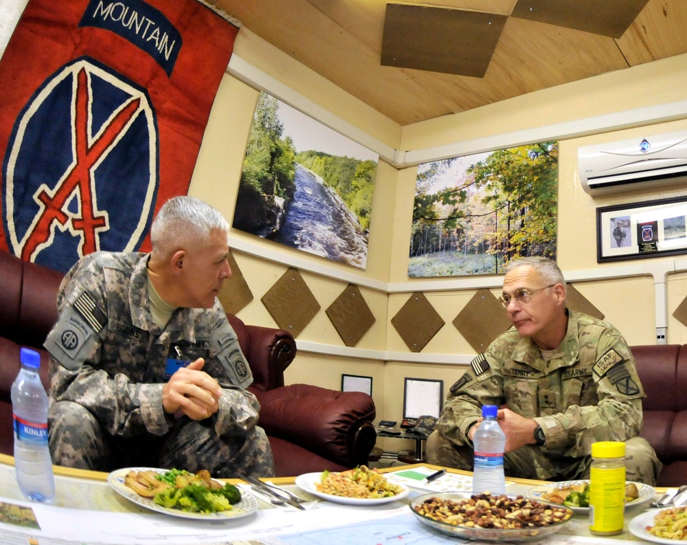 Maj. Gen. Huggins Visits Kandahar Air Field