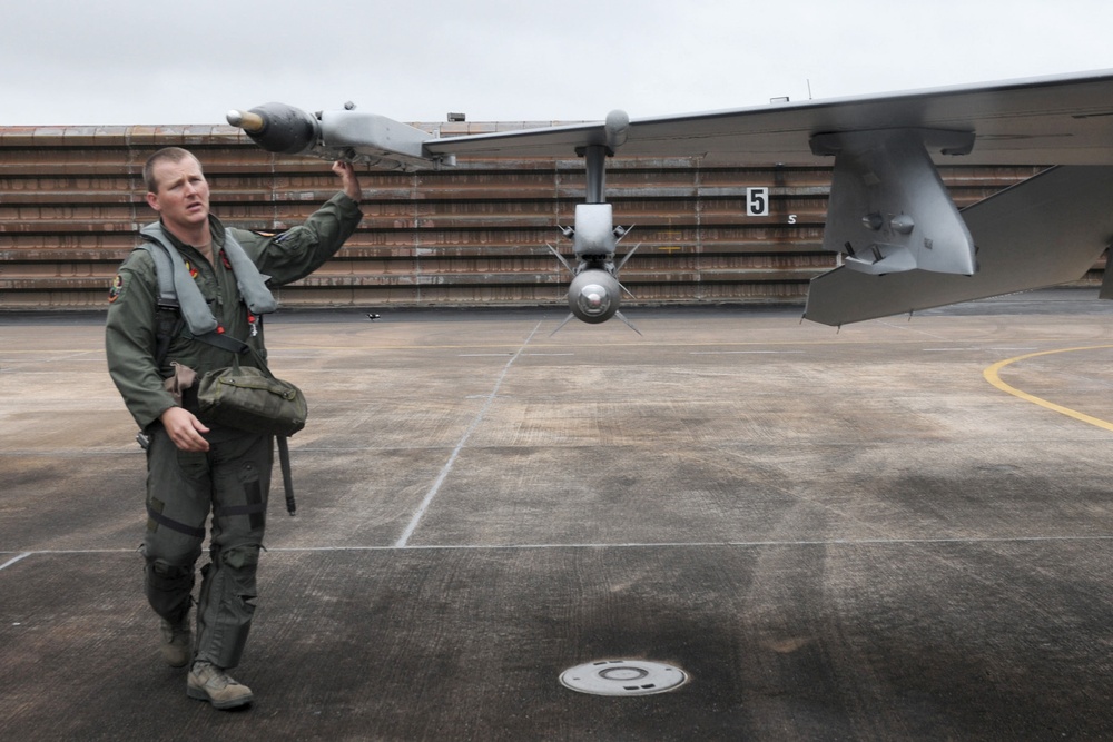 132FW launches first flight in history with the Royal Australian Air Force.