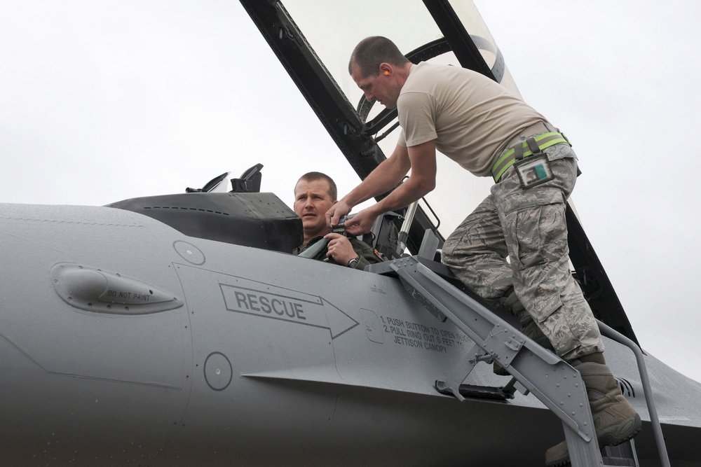 132FW launches first flight in history with the Royal Australian Air Force.