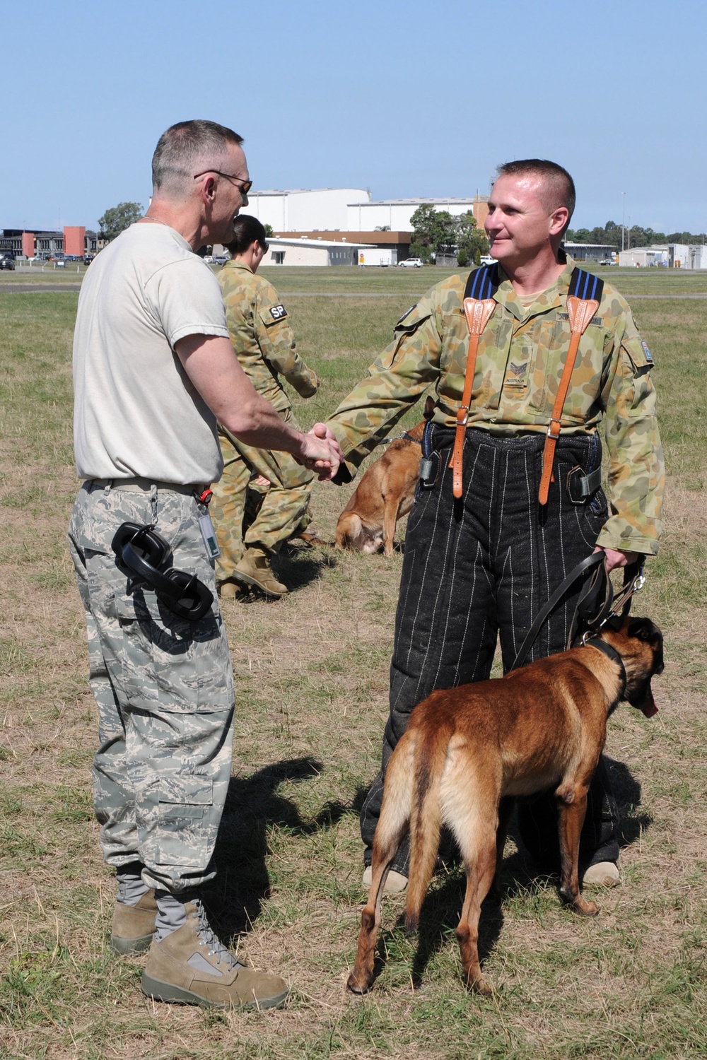 132FW shows appreciation to Australian RAAF Security Police after military working dog display.