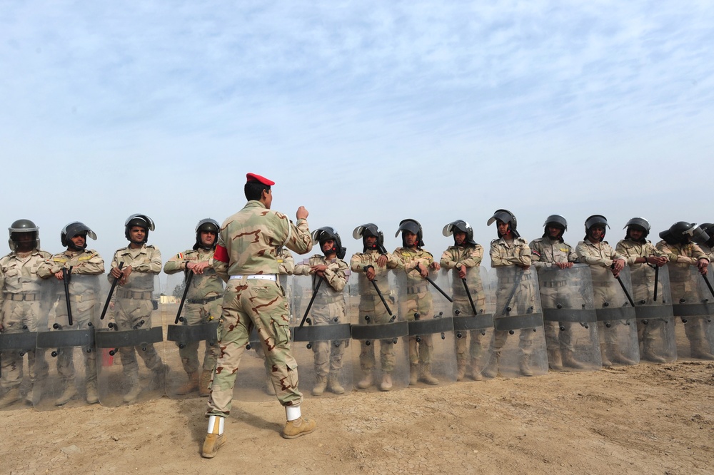 1-63rd AR REG trains Iraqi Army Soldiers