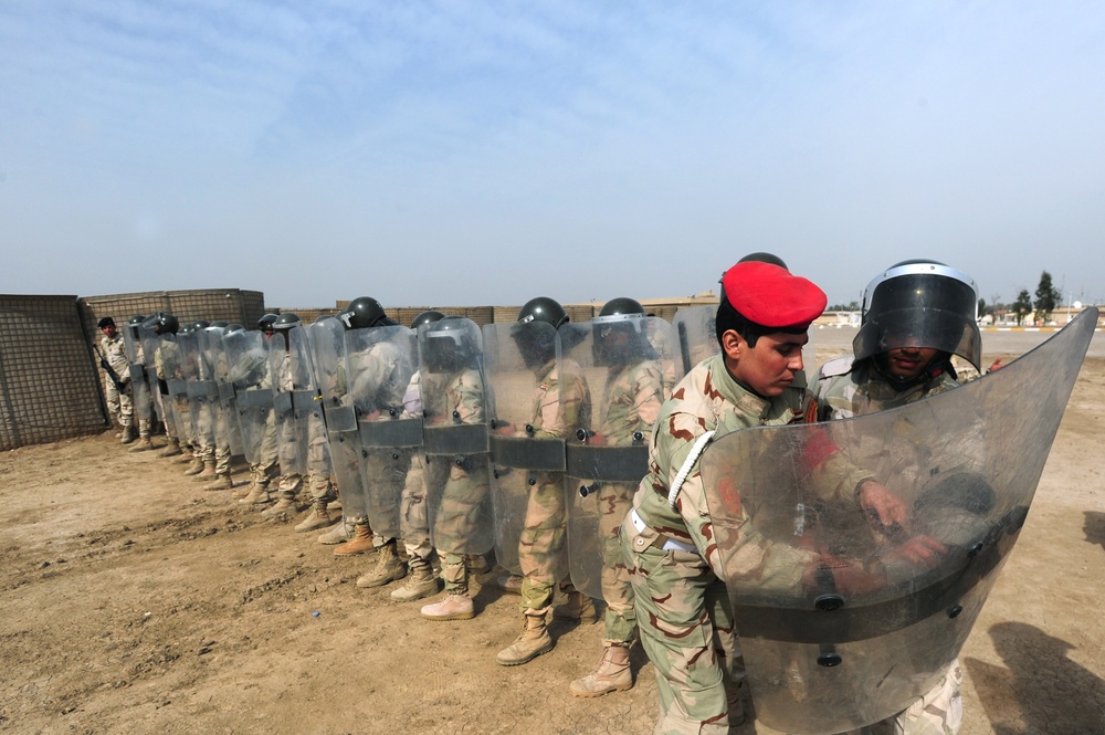 1-63rd AR REG trains Iraqi Army Soldiers