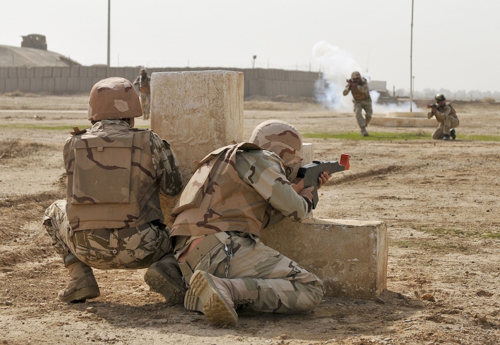 Iraqi commandos practice ambushes