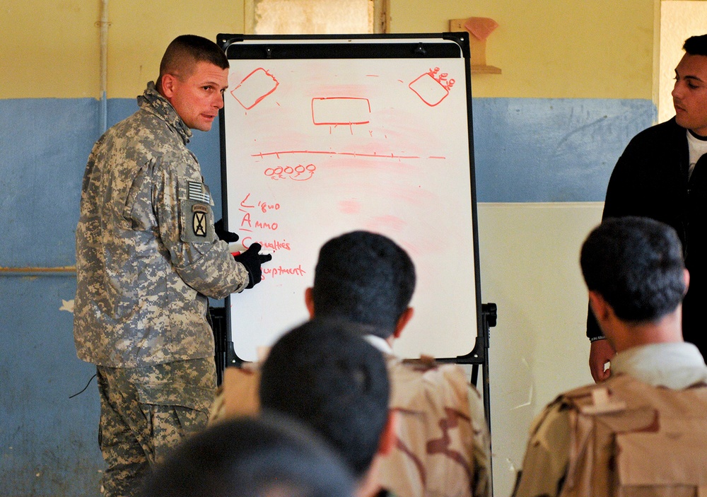 Sgt. Parsons teaches commandos.