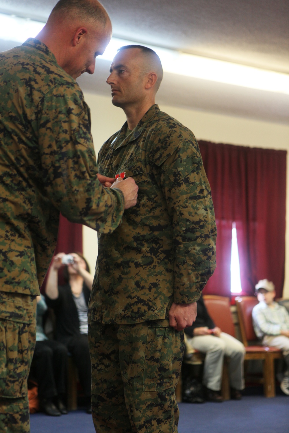 22nd MEU Marine Recieves Bronze Star With Combat Distinguishing Device