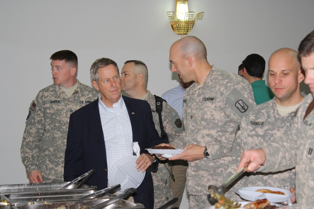 US Congressman Joe Wilson Visits SC Soldiers At Camp Victory