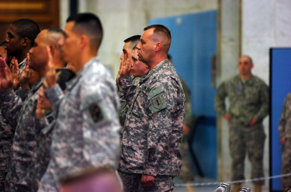 Soldiers take Oath of Citizenship