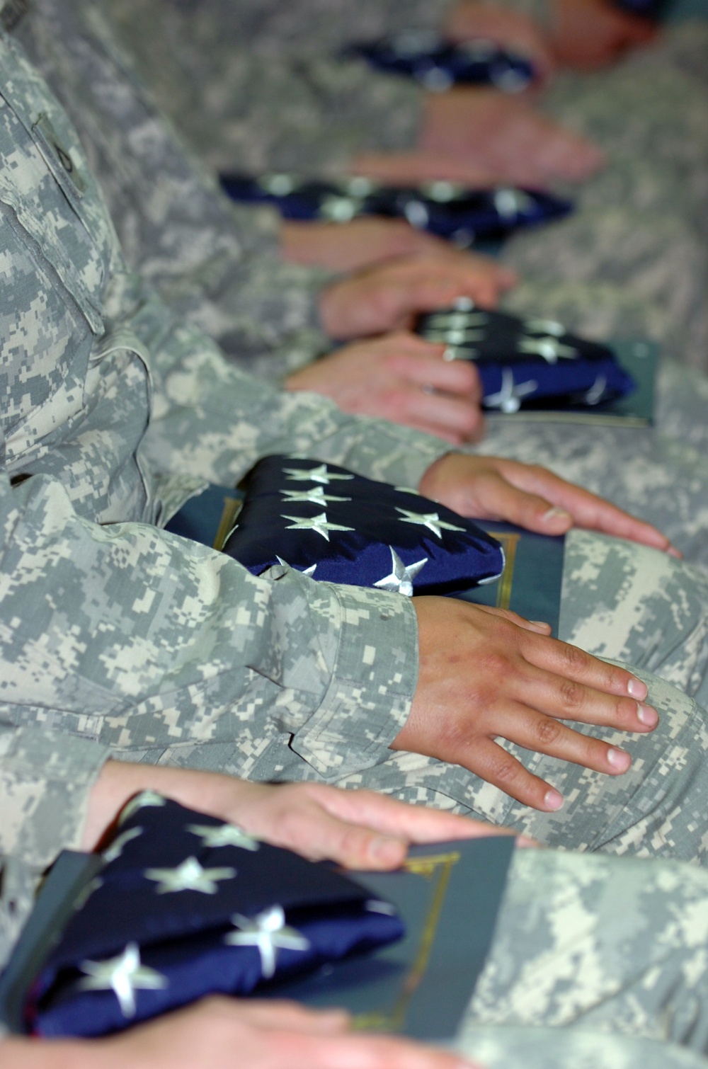 Soldiers take Oath of Citizenship