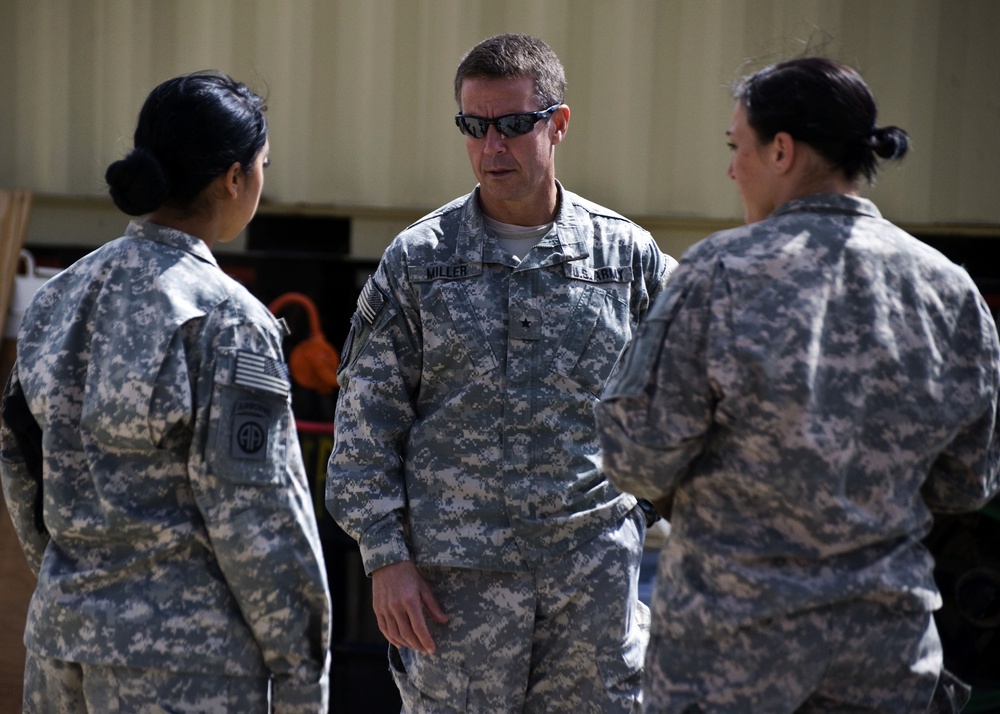 SOCOM commander visits SOTF-South troops